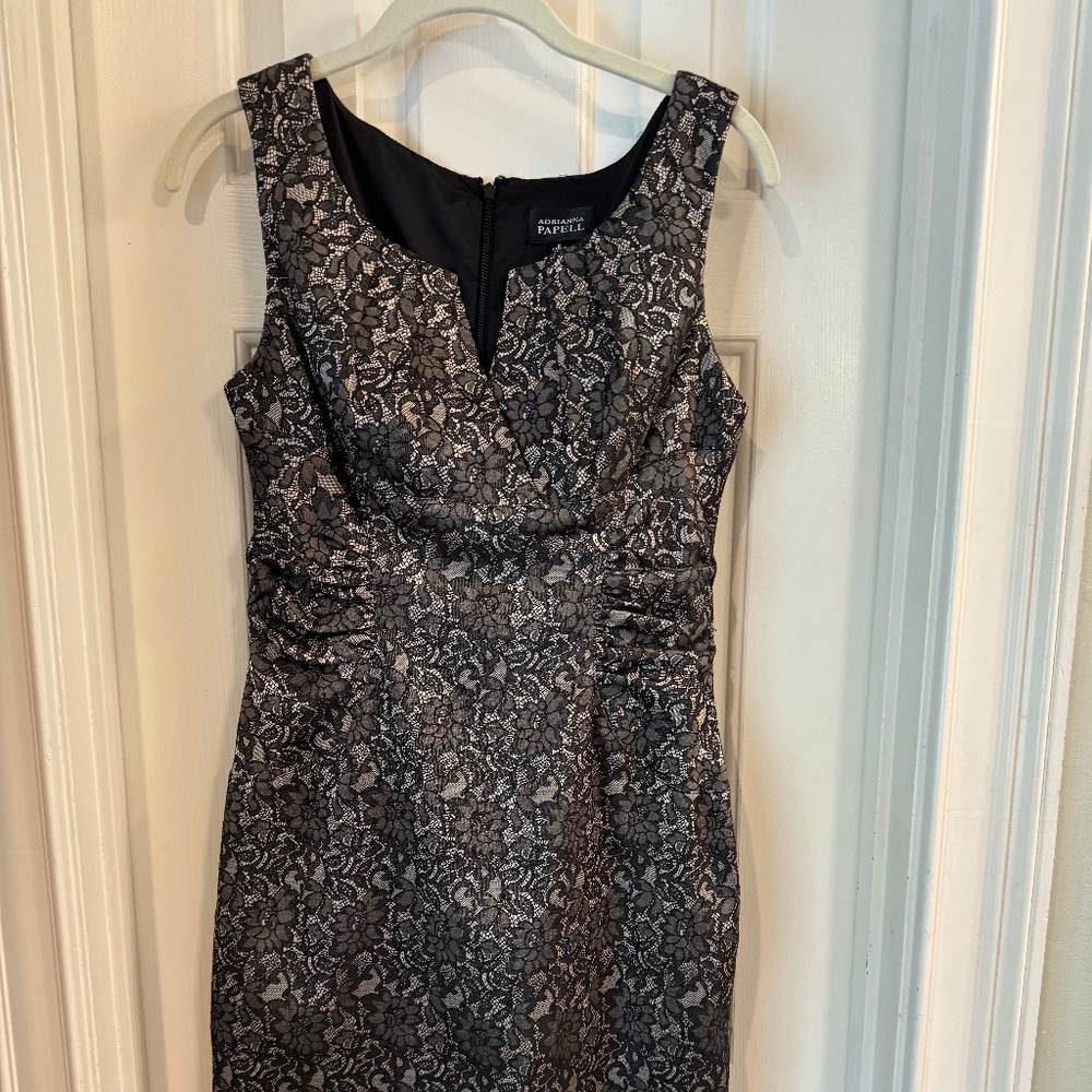 Adriana Papell size 6 party dress